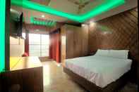 Phòng ngủ Galaxy Resort Limited