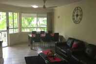 Ruang Umum Cairns Golf Course Apartment