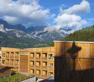 Nearby View and Attractions 3 Tirol Lodge