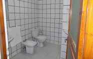 Toilet Kamar 2 Residence Ouarzazate