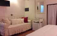 Kamar Tidur 7 B&B Lake Como Cottage