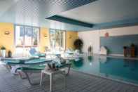 Swimming Pool Central Apartments Davos