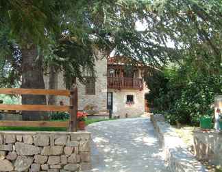 Exterior 2 Casa Reda - Posada de Viñón