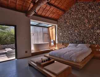 Kamar Tidur 2 Worth Waiting Boutique Hotel