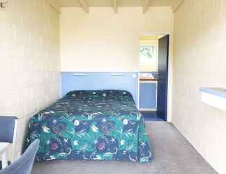 Bedroom 2 Martinborough Motel