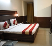 Bedroom 5 Hotel Kashish Plaza