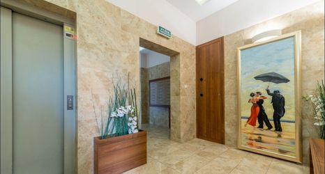 Lobi 2 P&O Apartments Tamka