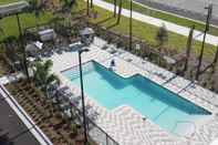 Swimming Pool Fairfield Inn & Suites by Marriott Melbourne Viera Town Center