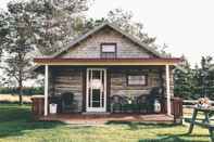 Exterior Island Life Cottage