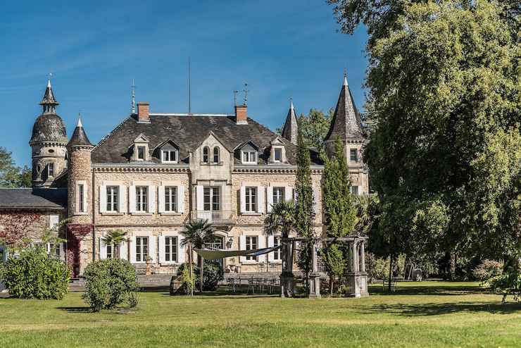 Chateau De Buros Arrondissement De Mont De Marsan France