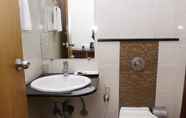 Toilet Kamar 7 Hotel Pc Residency