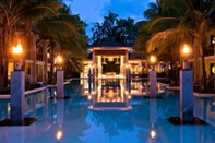 Swimming Pool Sea Temple Port Douglas Luxury Apartments