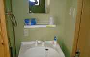 In-room Bathroom 7 Resort Life Kabira
