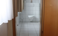 ห้องน้ำภายในห้อง 7 Beim Heines