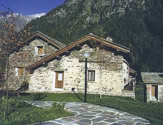 Exterior 2 Casa Alpina San Luigi