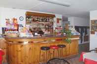 Quầy bar, cafe và phòng lounge Casa Alpina San Luigi