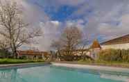 Swimming Pool 2 Château de La Combe