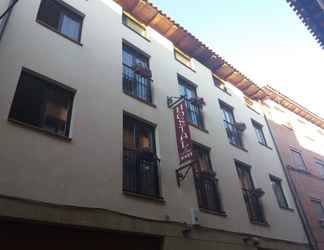 Exterior 2 Hostal La Catedral de Santo Domingo de la Calzada