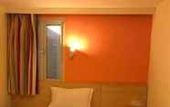 Kamar Tidur 7 7 Days Inn