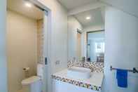 In-room Bathroom Casa Bellavista for rent Koh Lanta