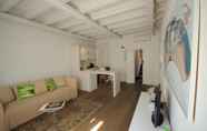 Common Space 5 Suite Home Trani