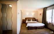 Bedroom 3 Hotel Le Lion D'or