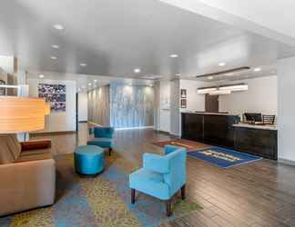 Lobi 2 Sleep Inn & Suites Denver International Airport