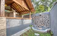 In-room Bathroom 7 Antique Sentana Villa Ubud