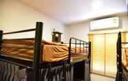 Bilik Tidur 4 Inn Trog And Inn Soi - Hostel - Adults Only