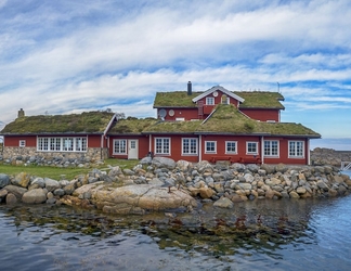 Exterior 2 Hustadvika Havhotell - By Classic Norway Hotels