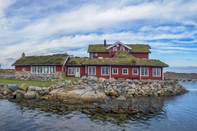 Exterior Hustadvika Havhotell - By Classic Norway Hotels