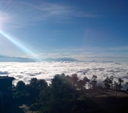 Atraksi di Area Sekitar 2 Nagarkot Sunshine Hotel