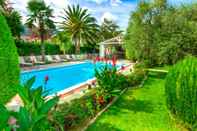 Swimming Pool Luxury Villa Fotini