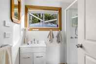 In-room Bathroom Summertime Beach Cottage