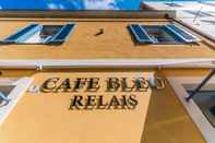 Exterior Cafe Bleu Relais