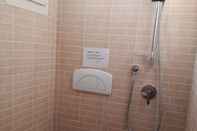Phòng tắm bên trong Casa Viola - Locazione Breve
