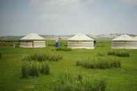 Ruang untuk Umum Xanadu yurts