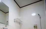 Toilet Kamar 4 Momo B&B