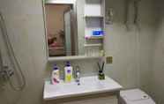 In-room Bathroom 6 Jinhu Building Onelife Apartment