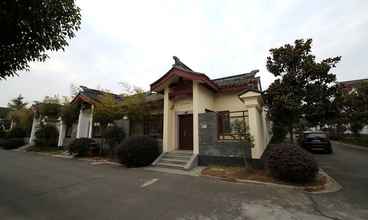 Exterior 4 Lianyungang Donghai Shisu Onsen Villa