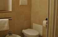 In-room Bathroom 3 B&B Corte San Martino