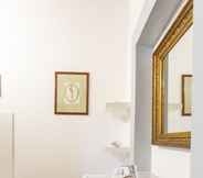 In-room Bathroom 7 B&B Sant'Angelo 42