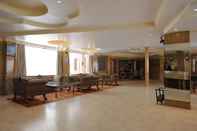 Lobi Royal Park Hotel