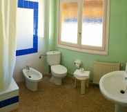 In-room Bathroom 3 Hotel Serawa Moraira