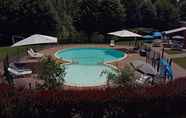 Swimming Pool 3 Village Vacances Clos Moulin