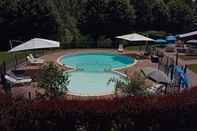 Swimming Pool Village Vacances Clos Moulin