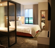 Bedroom 4 SpringHill Suites Baltimore White Marsh/Middle River