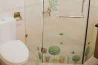 In-room Bathroom Bamboo House