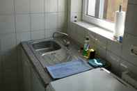 In-room Bathroom SleepInHamburg St.Pauli Apartment 35&36