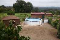 Swimming Pool Maison Hormidas